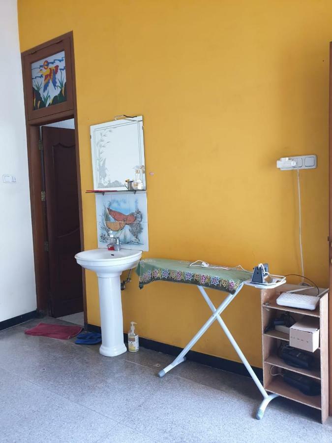 The Backpacker Semarang Hostel Exterior photo