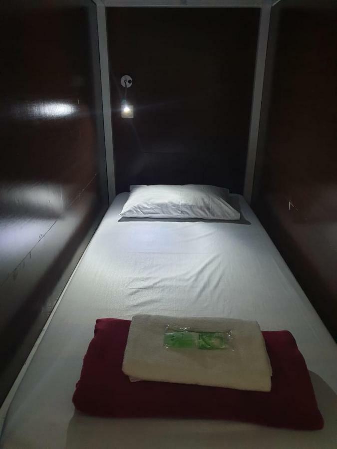 The Backpacker Semarang Hostel Exterior photo
